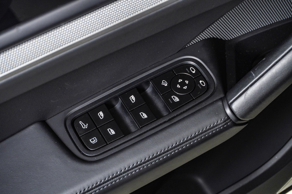 Certified 2026 Porsche Cayenne S AWD/4WD image 26