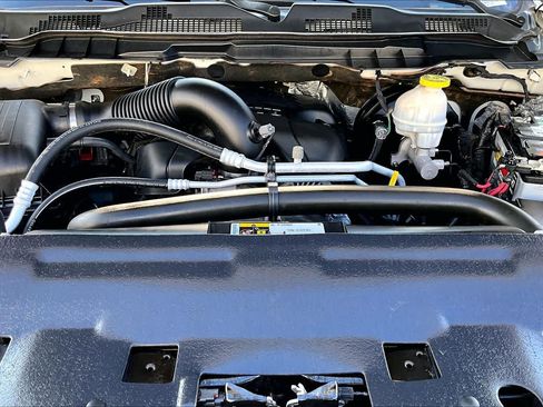 Used 2019 RAM 1500 Lone Star RWD image 32
