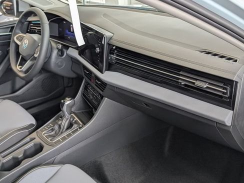 New 2026 Volkswagen Jetta SE FWD image 15