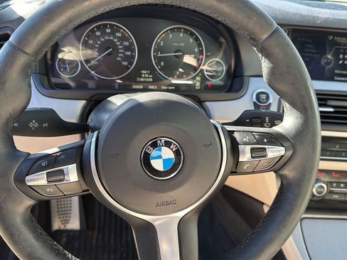 Used 2014 BMW 528i xDrive Sedan AWD/4WD image 12
