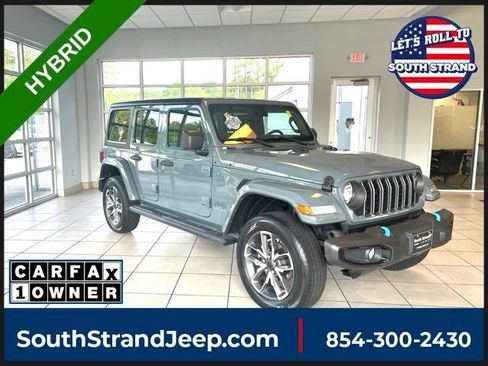 Certified 2024 Jeep Wrangler Unlimited w/ Convenience Group AWD/4WD image 1