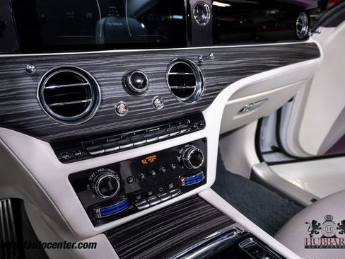 Used 2021 Rolls-Royce Ghost image 24