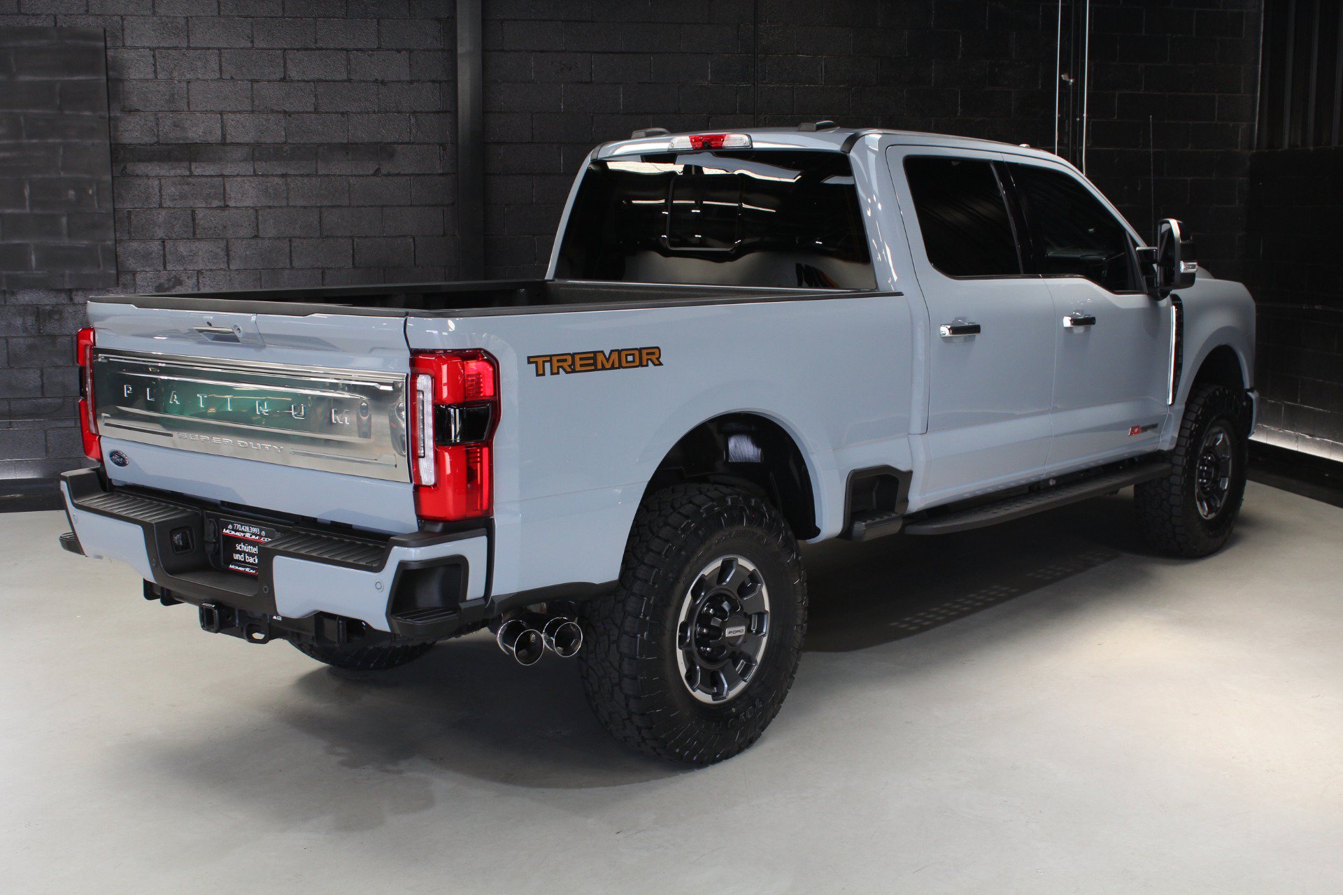 Used 2024 Ford F250 Platinum w/ Tremor Off-Road Package AWD/4WD image 18