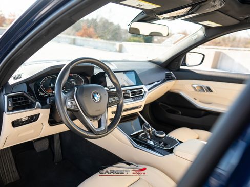 Used 2019 BMW 330i xDrive Sedan w/ Convenience Package image 13