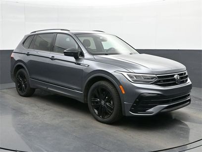Used 2022 Volkswagen Tiguan SE R-Line