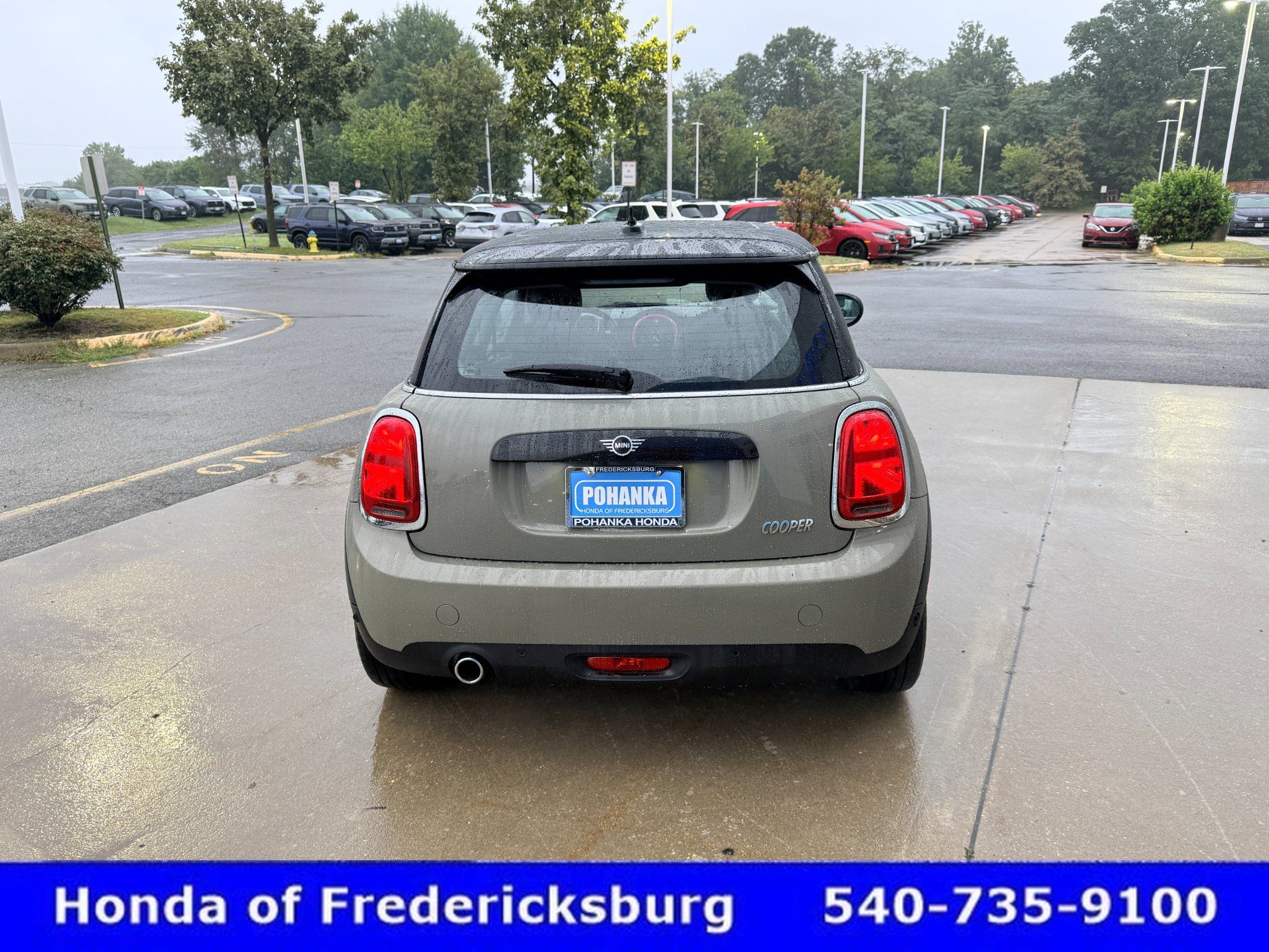 Used 2021 MINI Cooper 2-Door Hardtop FWD image 5