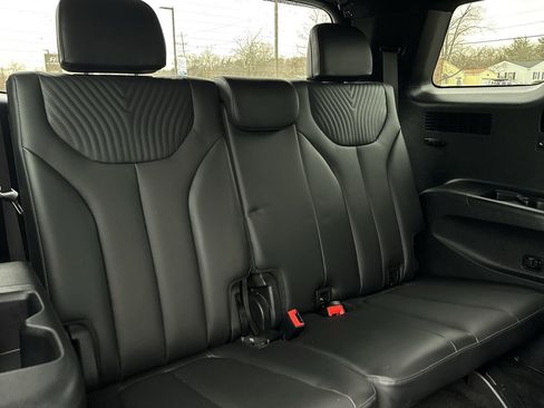 Used 2024 Hyundai Palisade Calligraphy image 24