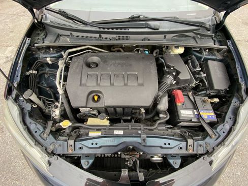 Used 2017 Toyota Corolla LE image 17