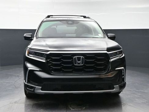 Used 2023 Honda Pilot Touring image 2