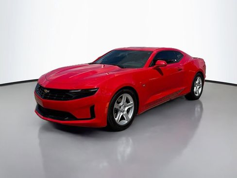 Used 2023 Chevrolet Camaro LT image 3