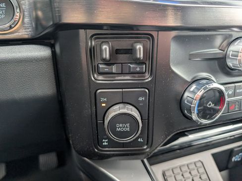 New 2026 Ford F250 Lariat w/ Lariat Premium Package image 11