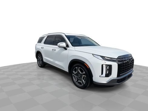 Used 2024 Hyundai Palisade Limited AWD/4WD image 2