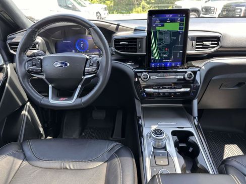 Used 2023 Ford Explorer ST w/ Equipment Group 401A AWD/4WD image 18
