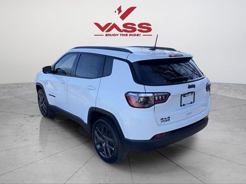 New 2026 Jeep Compass Latitude AWD/4WD image 3
