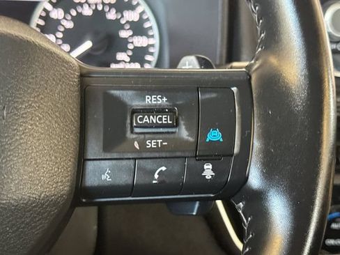 Certified 2025 Nissan Rogue SV AWD/4WD image 28