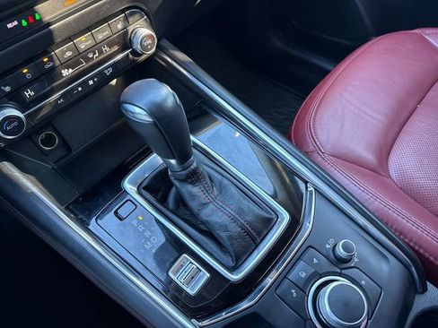 Used 2021 MAZDA CX-5 Carbon Edition image 25