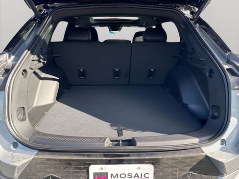 New 2026 Chevrolet Equinox EV RS w/ Convenience Package II image 16