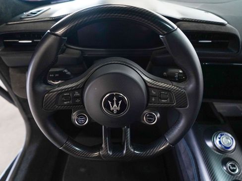 Used 2022 Maserati MC20 image 11