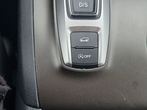 Used 2022 Honda Pilot TrailSport image 37