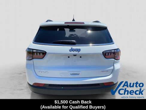New 2026 Jeep Compass Latitude AWD/4WD image 4