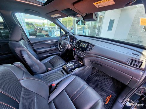 Used 2023 Honda Passport TrailSport image 39
