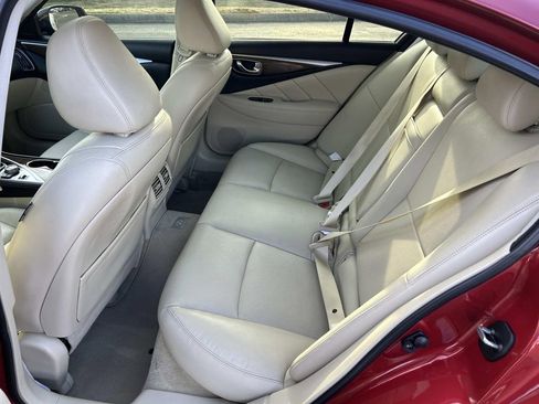 Used 2014 INFINITI Q50 Premium w/ Deluxe Touring Package image 18
