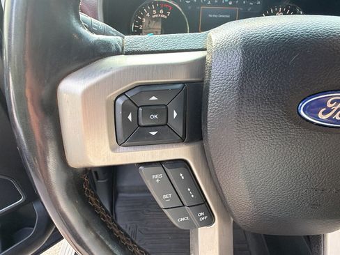 Used 2018 Ford F150 Platinum w/ Equipment Group 701A Luxury AWD/4WD image 27