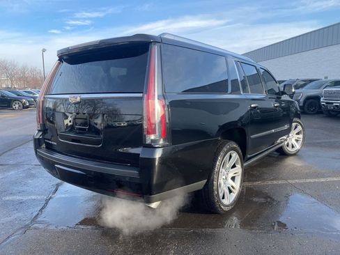 Used 2015 Cadillac Escalade ESV Premium image 5