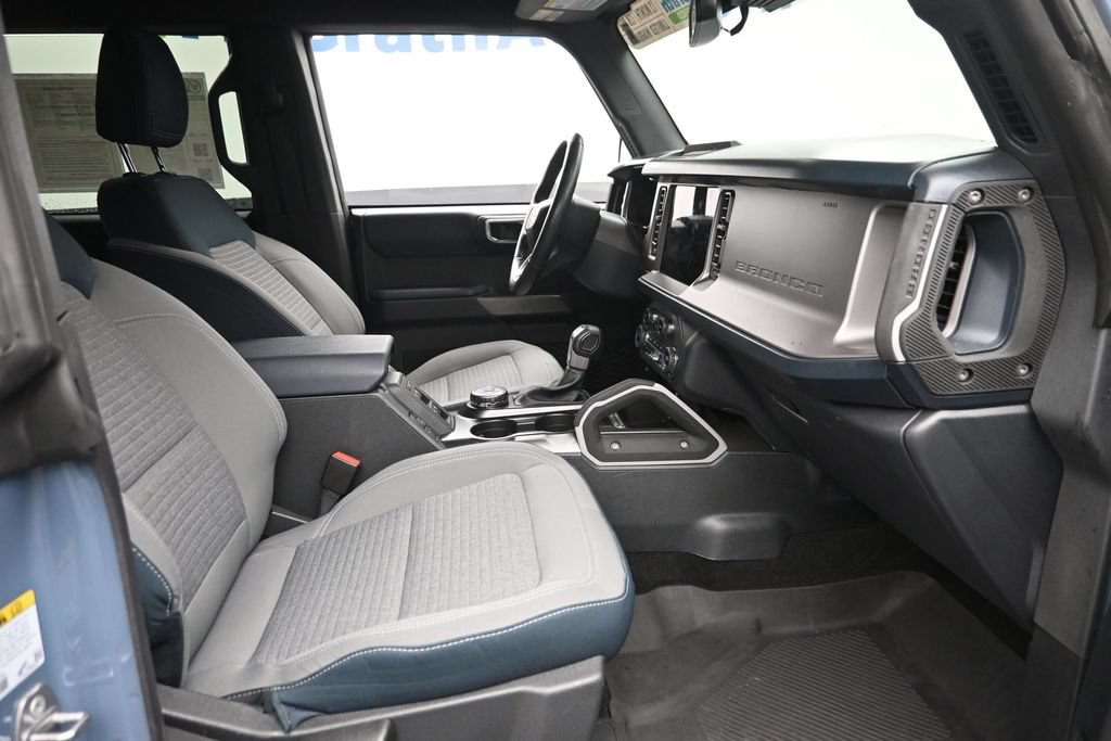 Used 2023 Ford Bronco Outer Banks AWD/4WD image 9