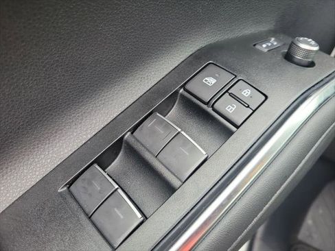 Certified 2026 Toyota Highlander Limited AWD/4WD image 13