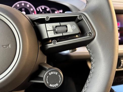 Certified 2026 Porsche Cayenne AWD/4WD image 16