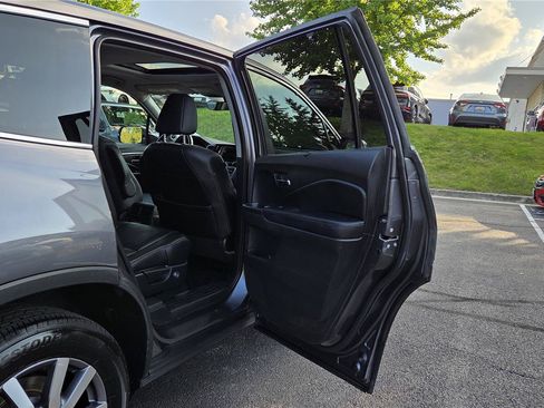 Used 2019 Honda Pilot EX-L image 34