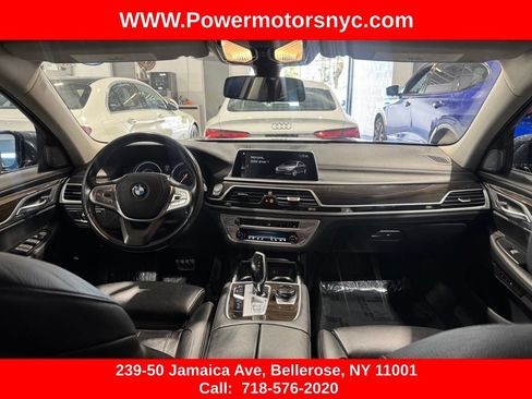 Used 2019 BMW 740e xDrive w/ Executive Package AWD/4WD image 32