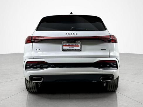Used 2025 Audi Q5 Premium Plus w/ Premium Plus AWD/4WD image 4