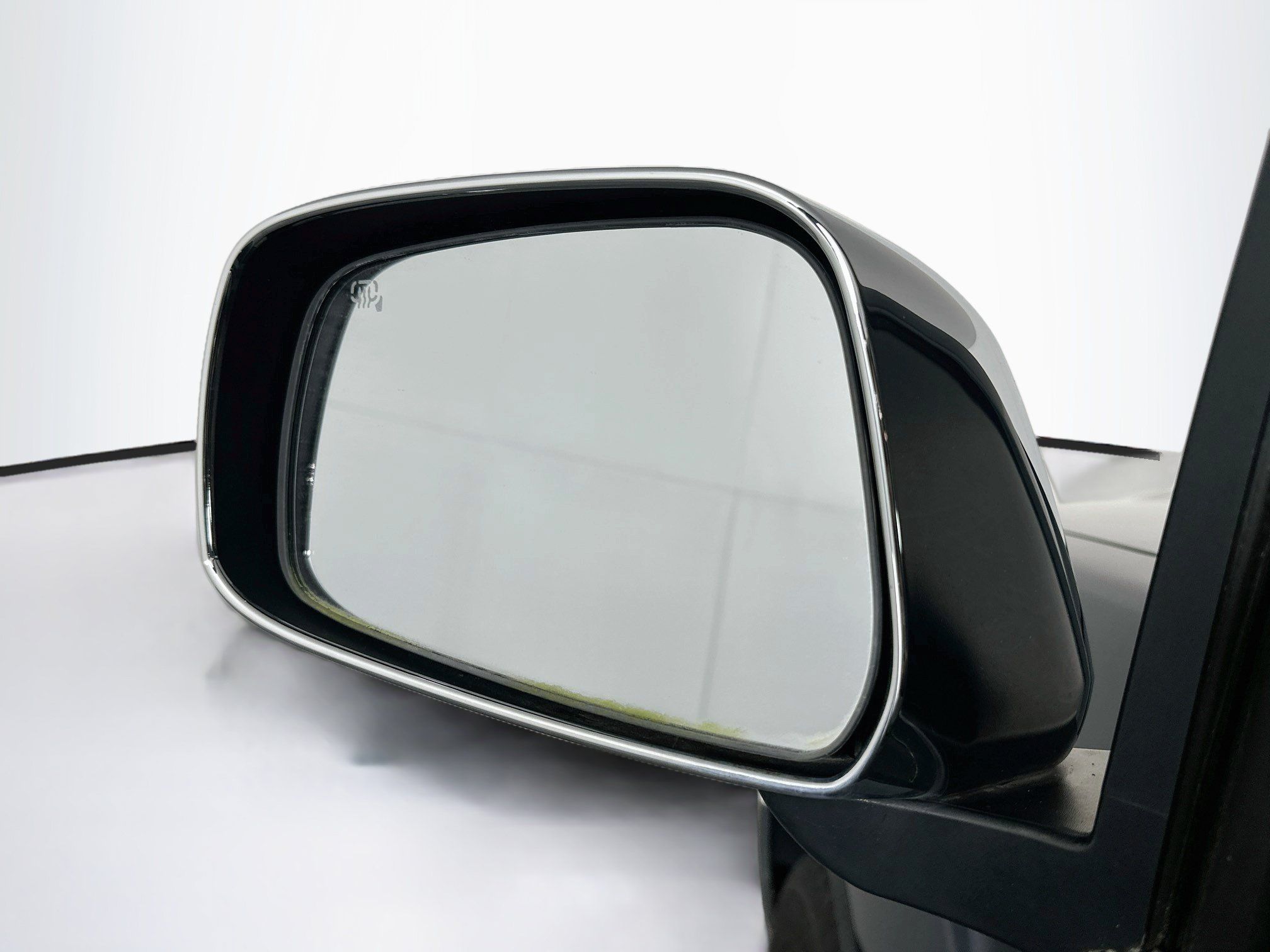 Used 2019 Nissan Frontier SL RWD image 16