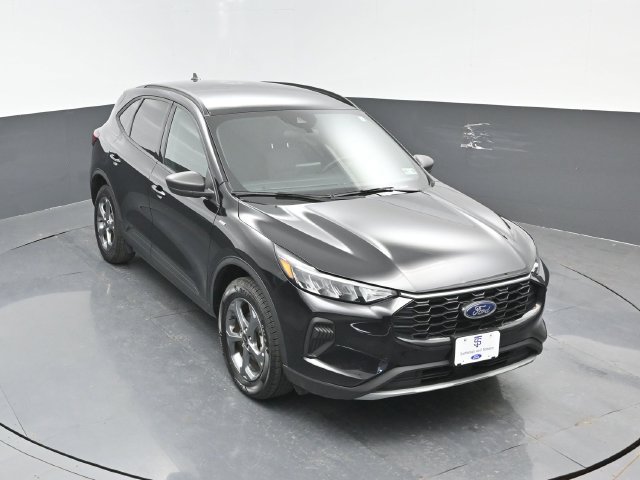 Certified 2025 Ford Escape ST-Line AWD/4WD image 18