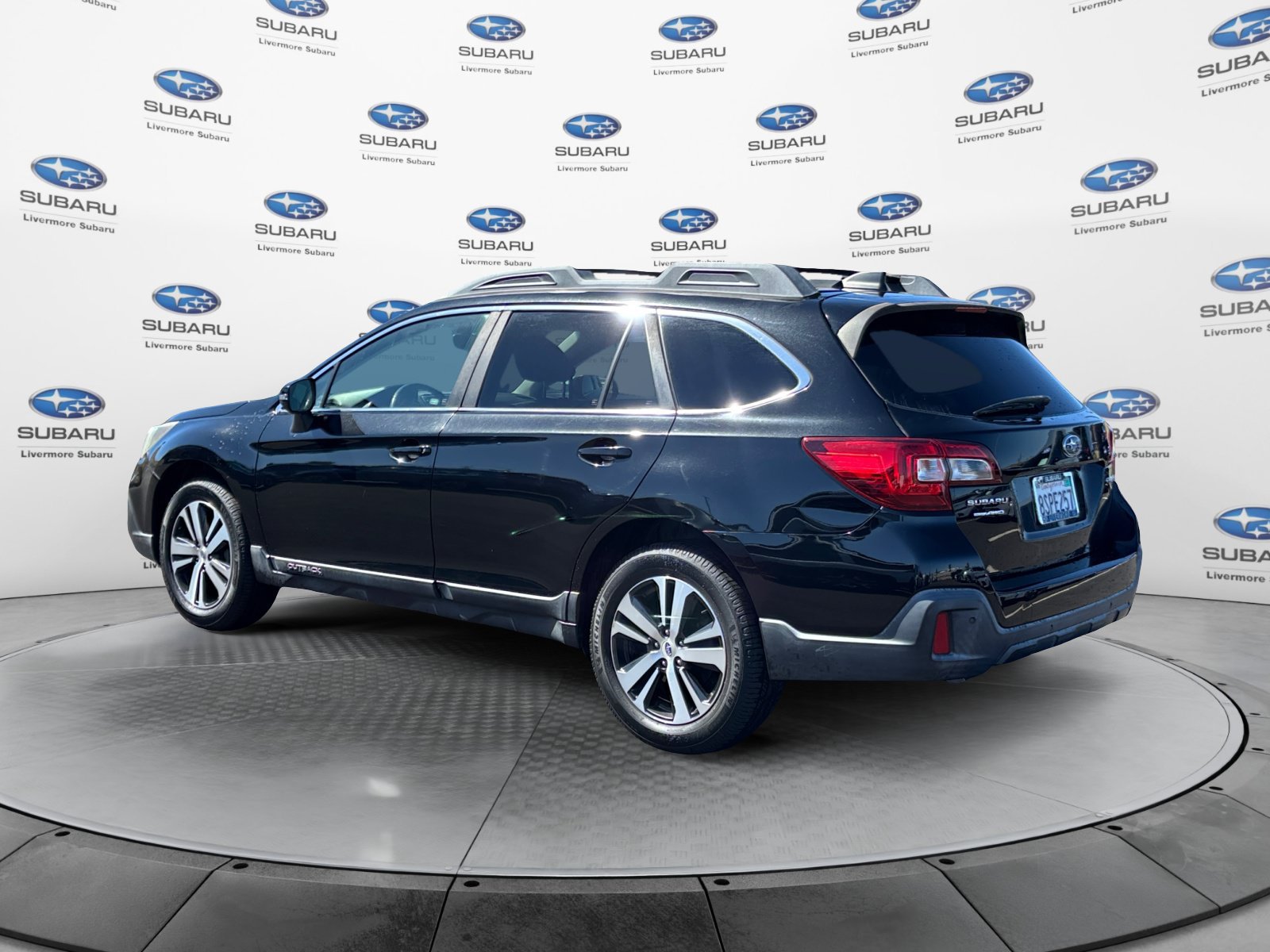 Used 2019 Subaru Outback 2.5i Limited AWD/4WD image 4