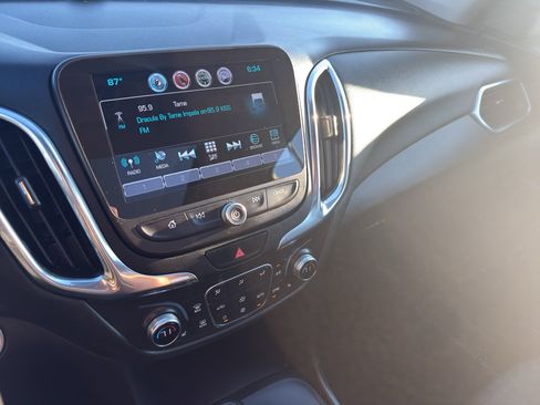 Certified 2018 Chevrolet Equinox LT w/ Sun & Infotainment Package AWD/4WD image 21