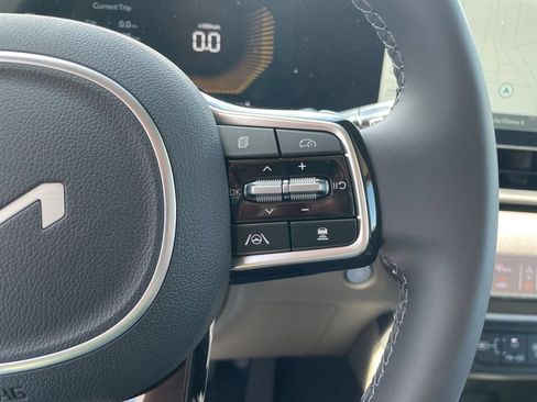 New 2026 Kia Carnival EX FWD image 26