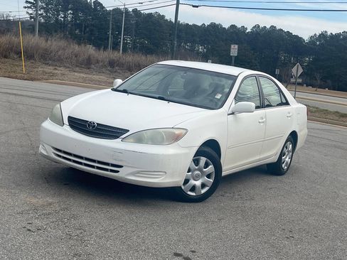 Used 2004 Toyota Camry LE image 23