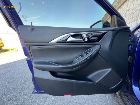 Used 2018 INFINITI QX30 AWD w/ Cargo Package image 44