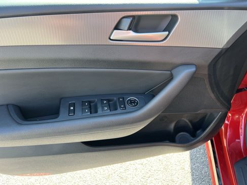 Used 2018 Hyundai Sonata Sport FWD image 15