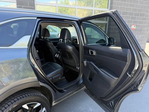 Used 2024 Kia Sorento X-Line EX AWD/4WD image 36