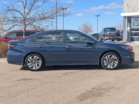 Used 2024 Subaru Legacy Touring XT image 2