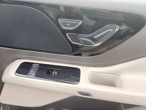 Used 2023 Lincoln Aviator AWD w/ Premium Package image 13