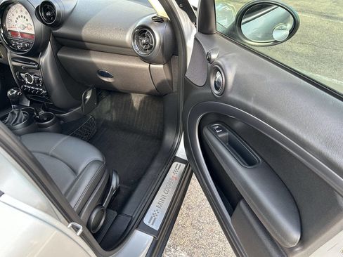 Used 2013 MINI Cooper Countryman S image 32