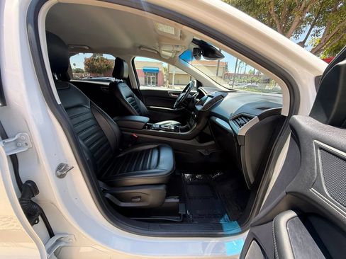 Used 2020 Ford Edge SEL w/ Convenience Package FWD image 22