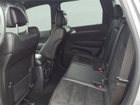 Used 2020 Jeep Grand Cherokee Altitude image 8