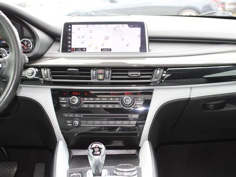 Used 2018 BMW X5 M w/ Executive Package image 22