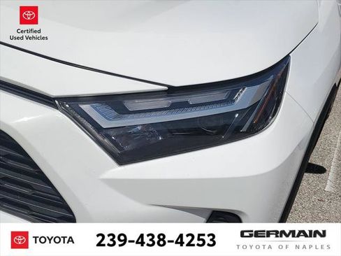 Certified 2022 Toyota RAV4 XLE w/ Convenience Package FWD image 14